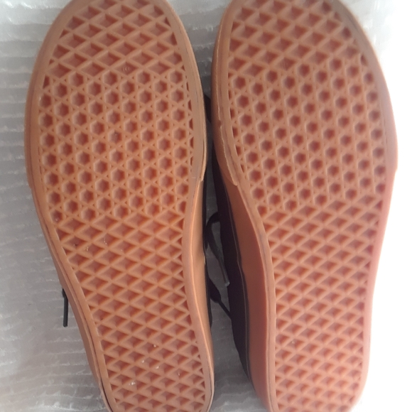 Men's Black Vans - Picture 4 of 7